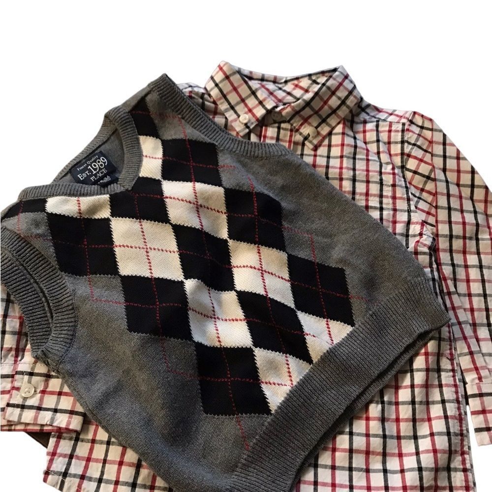 Childrens Place size 18-24 months button down and sweater vest excellent